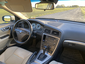 Volvo v70 d5 (12 фото из 14)