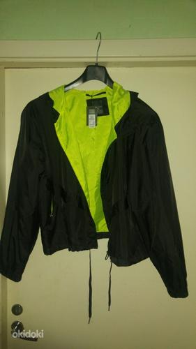 Новая куртка, размер XL (фото #1)