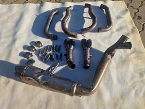 BMW S1000RR K46 Akrapovic Racing Line väljalase 2015-2018 (1 foto / 7)