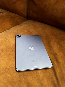 iPad Pro M1 11” 128GB Wi-Fi + 5G (3 foto / 4)