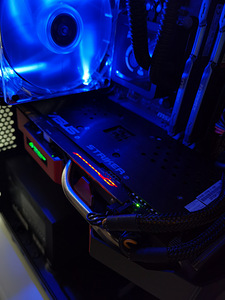 I7-3770K/GTX7604GB/240GB/1TB/16GB (2 foto / 3)