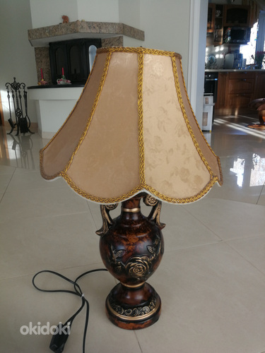 Настольная лампа в ретро стиле (фото #1)