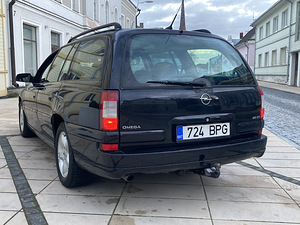 Opel Omega Üv 10.2023 (8 foto / 10)