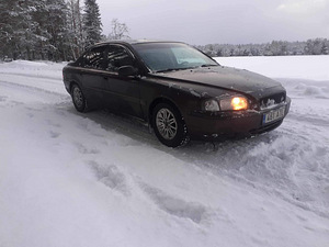 Volvo S80 (4 foto / 9)
