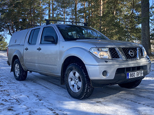 Nissan Navara (3 foto / 10)