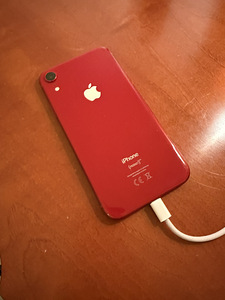 iPhone XR (PRODUCT) RED (2 foto / 4)