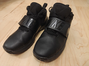 Nike kevad-sügis tossud (1 foto / 5)