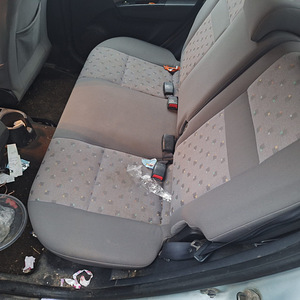 Hyundai Getz (7 foto / 8)