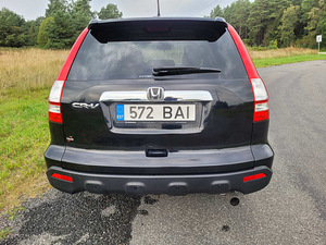 Honda CR-V (6 фото из 15)