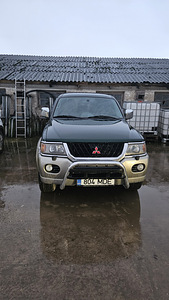Mitsubishi Pajero sport (1 foto / 10)