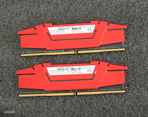 ASUS EX-A320M Gaming, Ryzen 3 2200G, DDR4 8GB,SSD M.2 128GB (7 foto / 10)