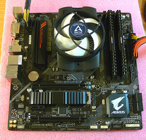 Gigabyte B450 Aorus M,Ryzen 5 3600,DDR4 16GB,SSD M.2 256GB (3 фото из 10)