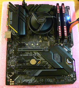 ASUS TUF Gaming Z490-Plus, i5-10500, DDR4 16GB,SSD M.2 250GB (5 foto / 10)