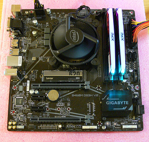 Gigabyte B460 DS3H, i5-10500, DDR4 RGB 16GB, SSD 256GB (4 foto / 10)