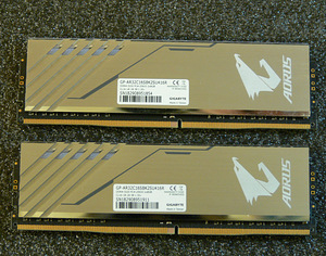 ASUS X570-E Gaming,Ryzen 7 3700,DDR4 16GB RGB,SSD M.2 512GB (9 foto / 10)