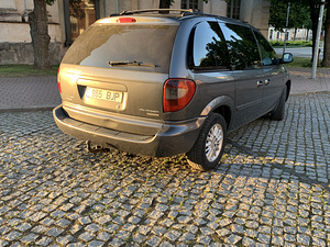 Chrysler Voyager järelmaksuvõimalusega (4 foto / 12)