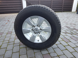 Hilux 4 шт. (2 фото из 7)