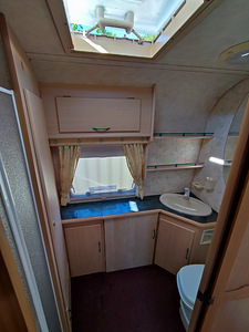 Elddis 2002 (8 фото из 10)
