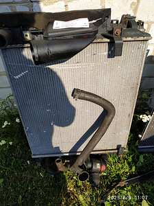 4 radiatorid ja ventiljätor Jaguar S-XF (10 foto / 10)