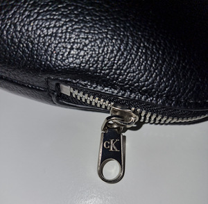 Косметичка Calvin Klein Jeans. Б/у (3 фото из 5)