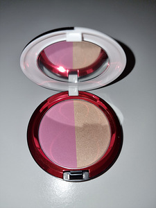 MAC DISNEY CRUELLA COLLECTION POWDER BLUSH DUO (4 foto / 5)