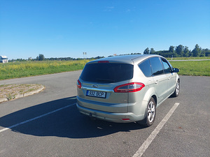 Ford s max (3 фото из 8)