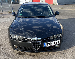 Alfa romeo 159 110kw 177000km (1 foto / 14)
