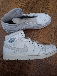 Nike Air Jordan (2 foto / 3)