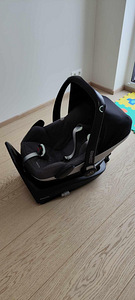 Turvahäll Maxi Cosi Pebble Plus + 2 Way Fix isofix alus (1 foto / 2)