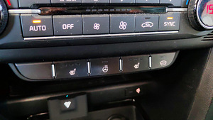Kia Ceed EX NAVI 1.4 103 kW (11 foto / 15)