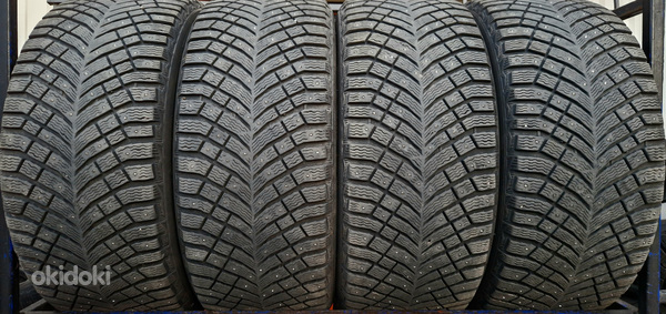 R20 Michelin X-Ice North4 naastrehvid 255/45/20