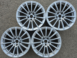 R18 ОРИГИНАЛЬНЫЕ диски 5x112 ET30 (2 фото из 3)