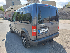 Ford Tourneo Connect 1.8 85kW (4 foto / 11)