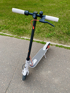 XIAOMI MI ELECTRIC SCOOTER 3 (1 foto / 3)