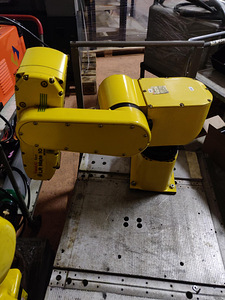 Tööstusrobot Fanuc LR Mate 100i MODEL B, 2001a (2 foto / 5)