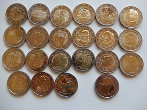 2 eurosed meenemündid (8 foto / 10)