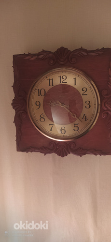 Настенные часы, которые можно завести старым ключом (фото #2)
