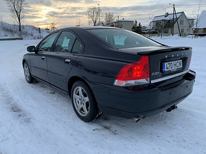 Volvo S60 D5 136KW (Webasto) (3 foto / 9)
