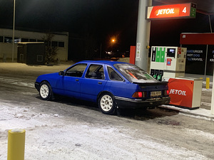 Ford Sierra 2.0iS LSD (2 foto / 9)