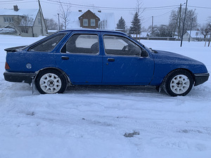 Ford Sierra 2.0iS LSD (5 foto / 9)