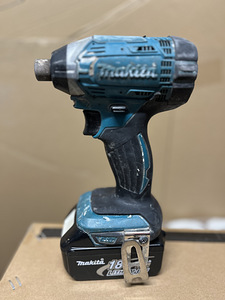 Makita akutrell + aku (1 foto / 2)