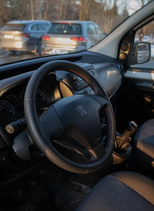 Peugeot Bipper (8 фото из 11)