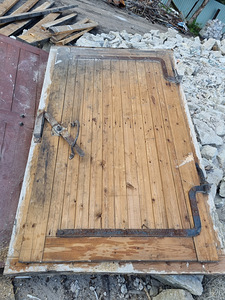 Külmakambri puidust uks (1 foto / 1)