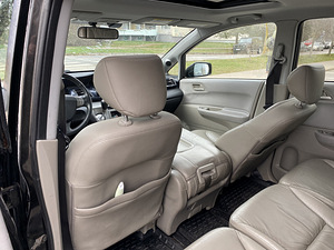 Honda Fr-v (6 foto / 9)