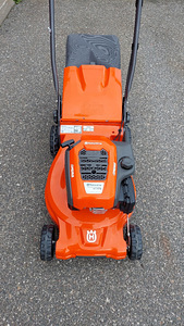 Võimas edasiveoga muruniiduk Husqvarna LC 247S (3 foto / 8)