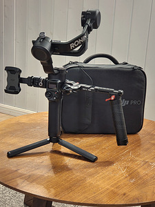 DJI RONIN RSC 2 Pro Combo kit (3 foto / 3)