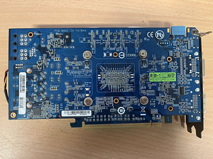 GTX 460 Gigabyte (2 foto / 5)