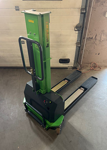 Innolift A600 / 950 kahveltõstuk (1 foto / 6)