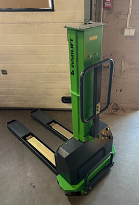 Innolift A600 / 950 kahveltõstuk (3 foto / 6)