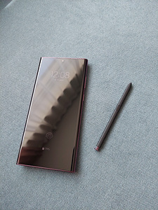 Samsung Galaxy S22 Ultra 128GB (3 foto / 4)
